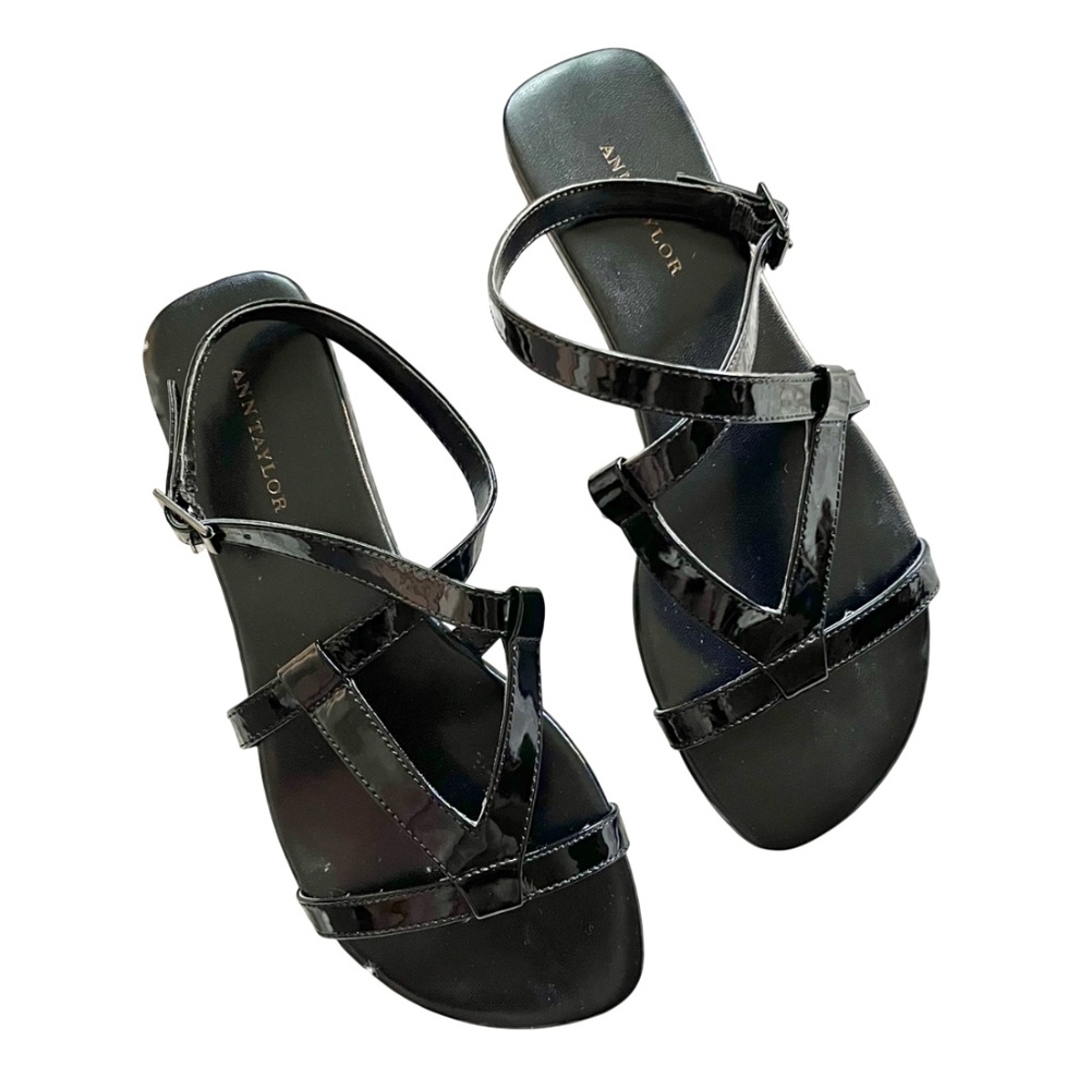 Ann Taylor Roma Gladiator Sandal Black Patent Leather Flat Size 6